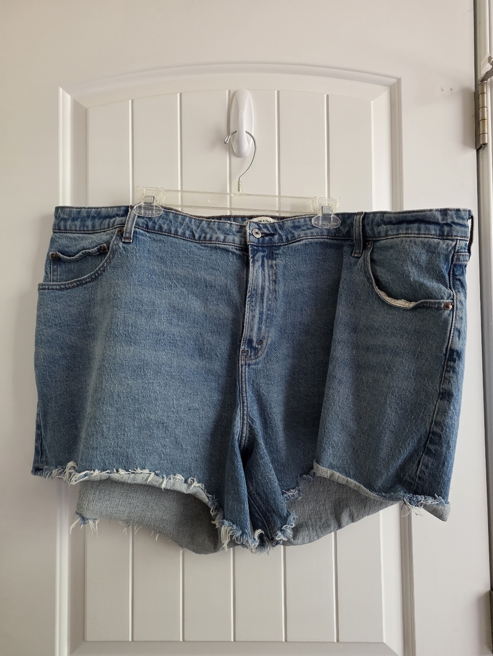 Abercrombie & Fitch Raw-Hem The Dad Short High Rise Denim Shorts Sz 37